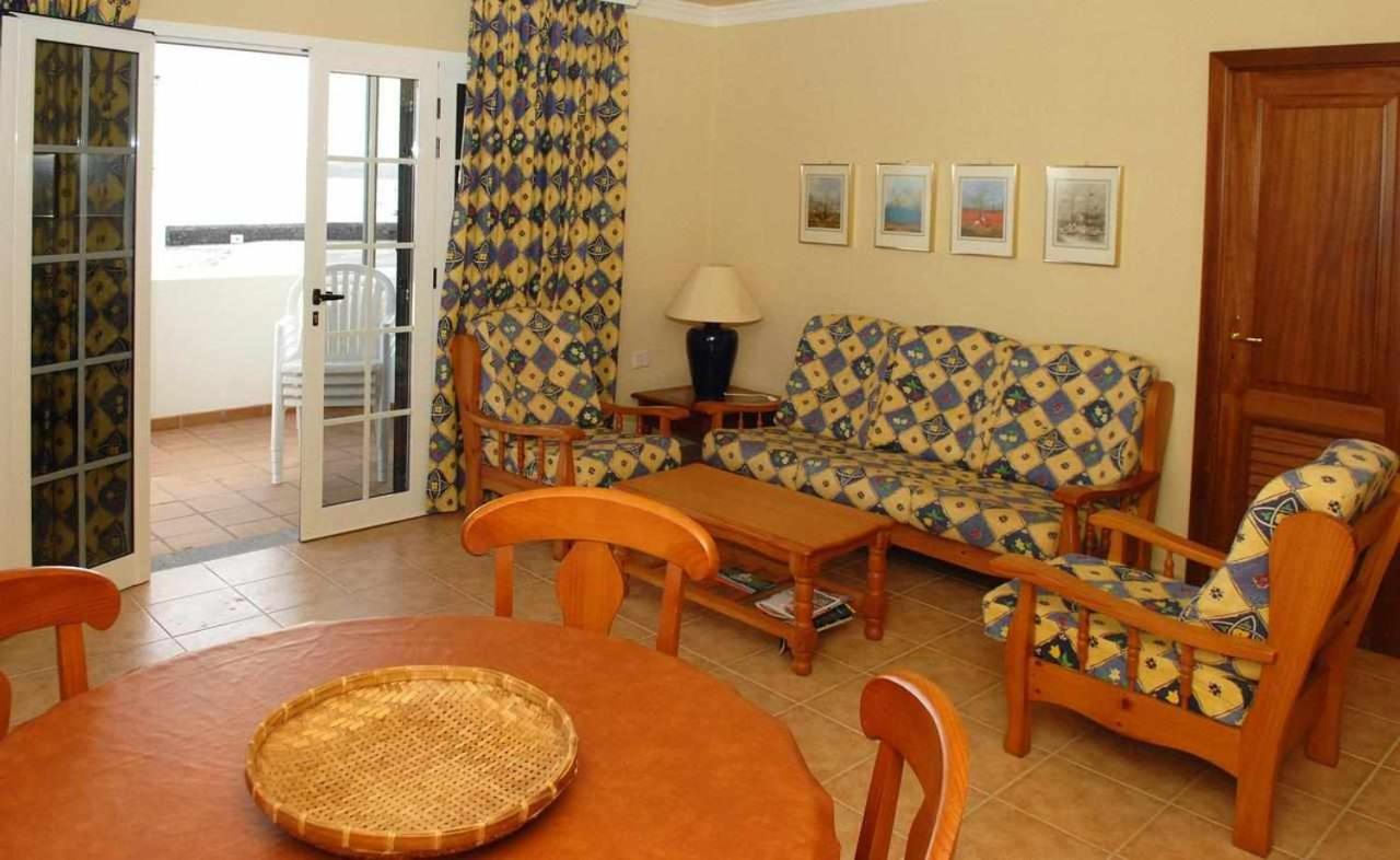 Apartamentos El Charcon Arrieta  Esterno foto