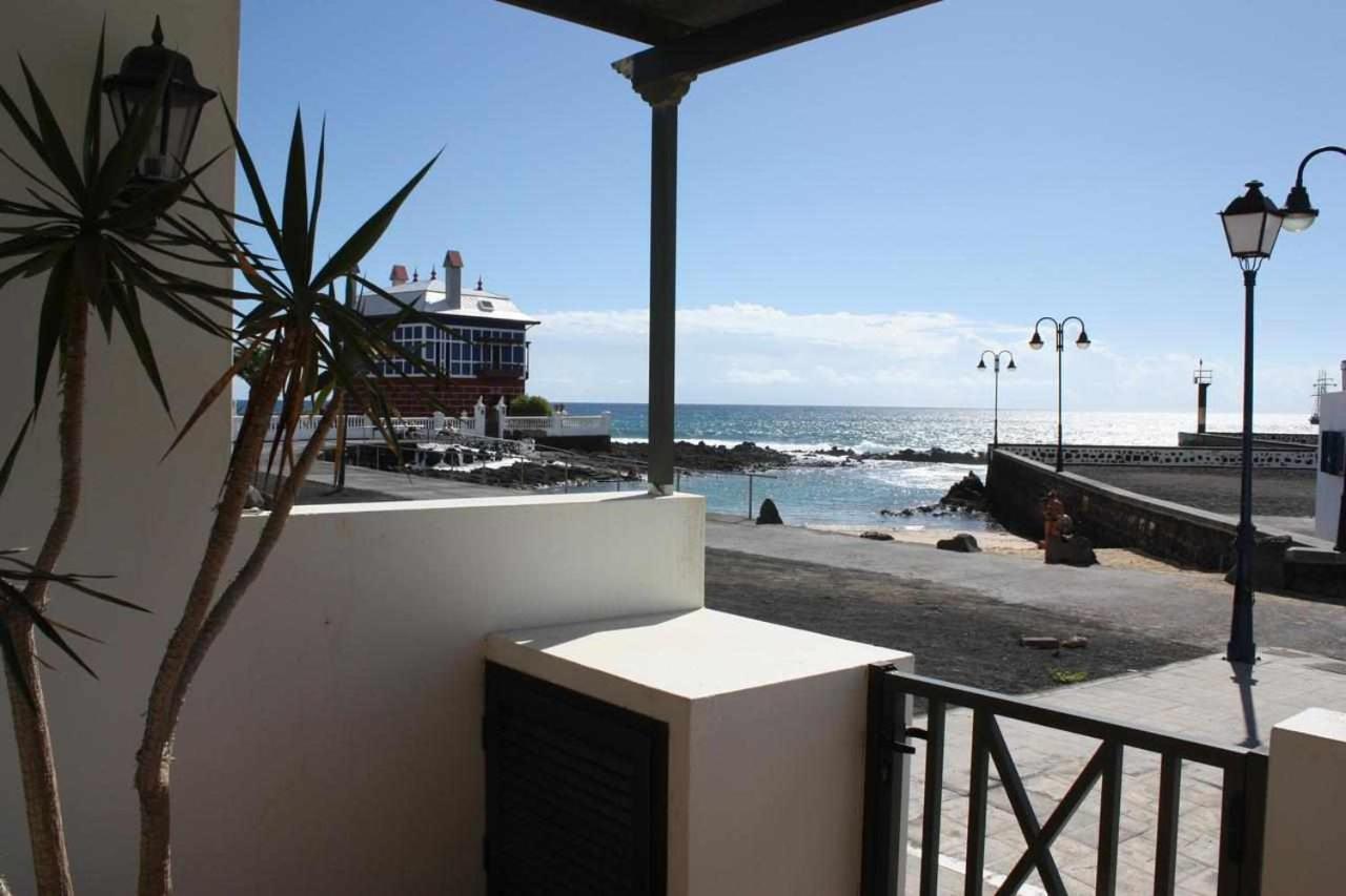 Apartamentos El Charcon Arrieta  Esterno foto